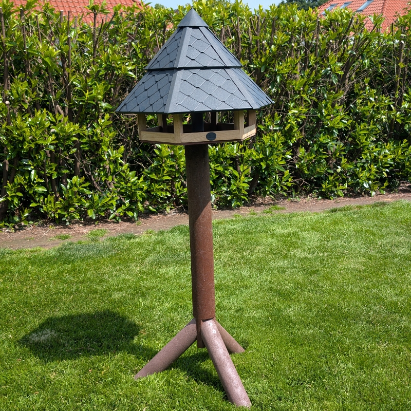 Vogelhaus XL mit Ständer